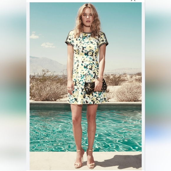 JUICY COUTURE Floral Yellow/ Blue/black Dress with Studded Gem Collar. Size S - Picture 16 of 16